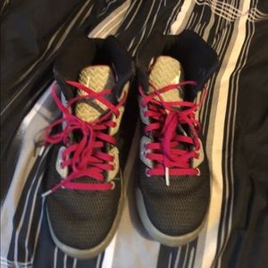 Jordan shoes size 61/2